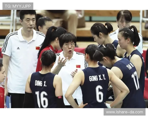 广州排球队在世界杯中的团队协作表现分析与启示