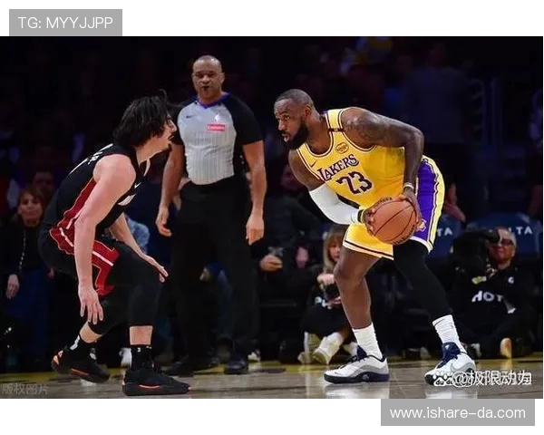 2016年NBA季后赛快船与雷霆激战回顾精彩瞬间与关键时刻解析 2016年NBA季后赛快船与雷霆激战回顾精彩瞬间与关键时刻解析