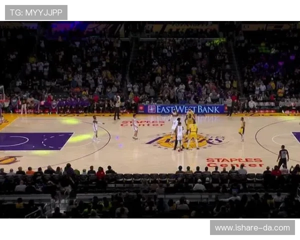 2017年3月1日雷霆队与爵士队激战回顾精彩瞬间与赛场亮点分析