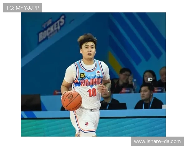 赵睿领衔新一季篮球赛场展现风采助力球队再创辉煌