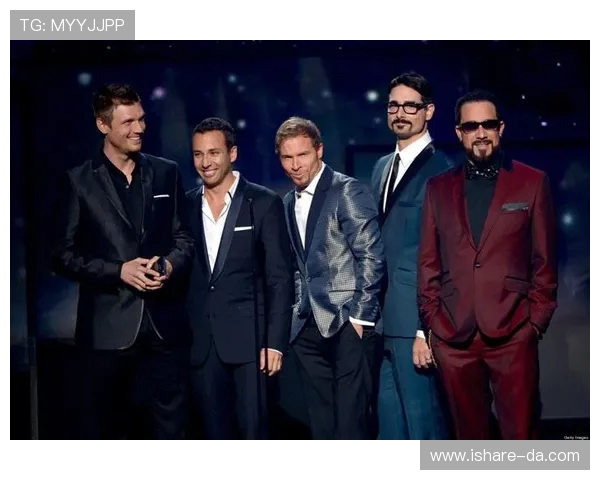 霍伊伦的传奇人生与音乐旅程:从少年梦想到国际舞台的辉煌成就